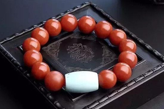 南紅瑪瑙產(chǎn)地是哪里的最好，云南/四川/甘肅