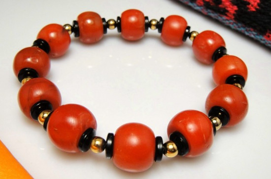 紅瑪瑙手串怎么鑒別真假