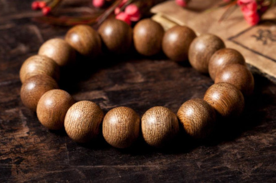 沉香手串可以泡水嗎