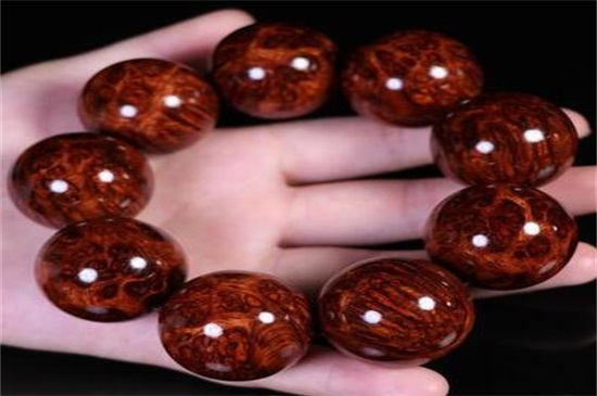 沉香手串不適合戴的人