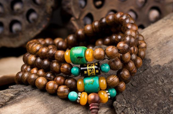 黃花梨手串盤著就沒有香味了