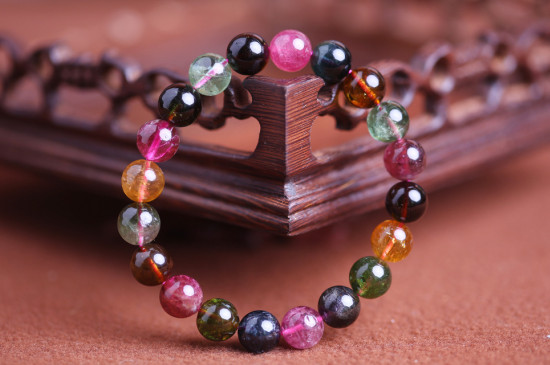 女生佩戴碧璽的禁忌，這幾個禁忌千萬不要犯